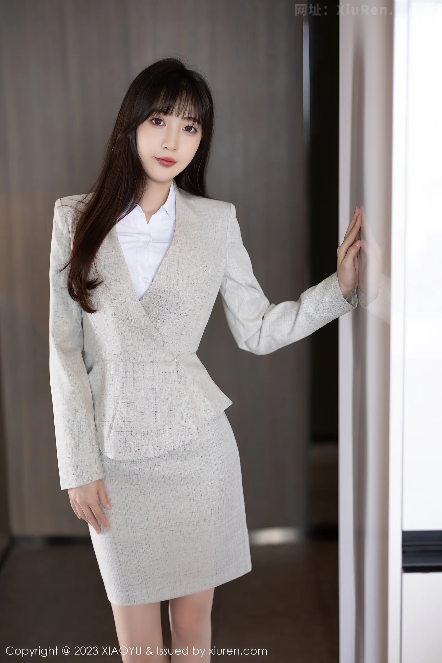 图片[3]-[XiaoYu画语界]Vol.1034 模特林星阑半脱Ol职业装露性感墨绿色内衣配原色丝袜诱惑写真87P-秀人网官方网站